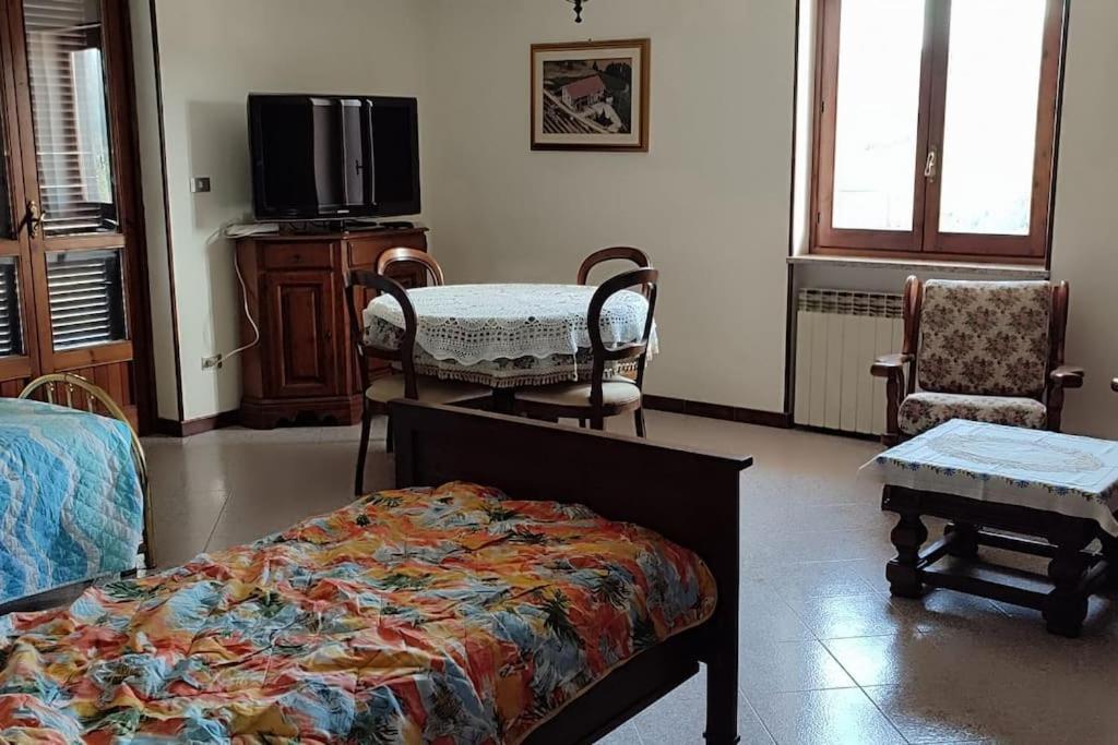 Il Canto Del Gallo Casa Vacanze Ristorante Pizzeria Cassinasco Ngoại thất bức ảnh